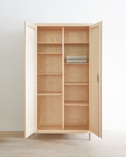 V2: Halb–Halb (10 Tablare mit Mittelwand)